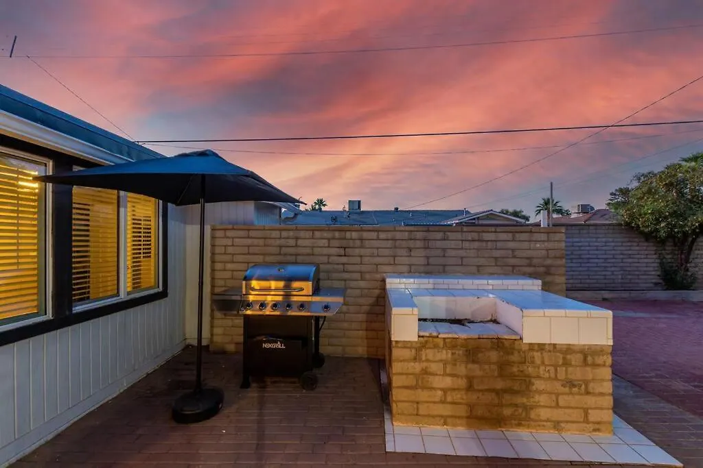 New Midtown Studio With Full Kitchen Phoenix