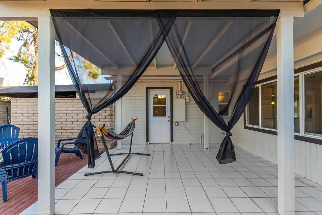New Midtown Studio With Full Kitchen Phoenix