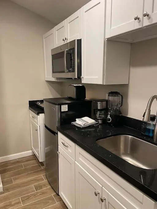 New Midtown Studio With Full Kitchen Phoenix
